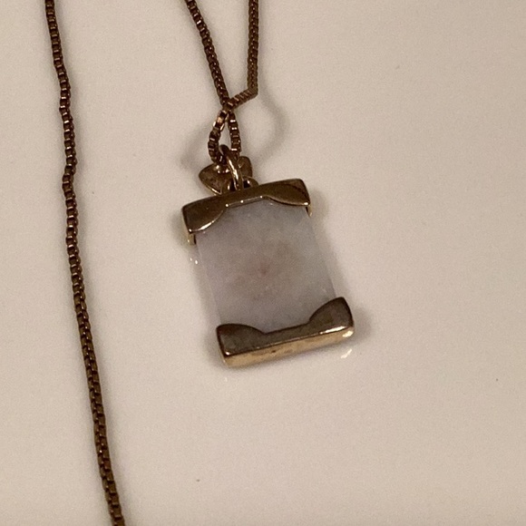 Avon Milky Quartz Chinese Pendant Necklace - Picture 3 of 4